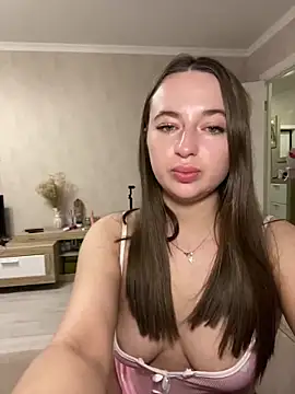 AlisaQSky online show from 04-25-26, 06:49