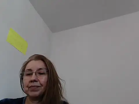 GiaLuvv11 online show from 04-25-26, 04:15