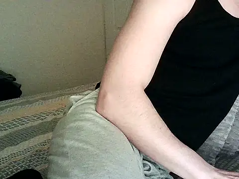 Snapshot of Enoch981 chatting on 03-20-25, 11:34 Enoch981 online show from 03-20-25, 11:34