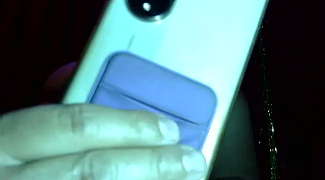 Snapshot of isis_milove chatting on 03-23-25, 06:58 isis milove online show from 03-23-25, 06:58