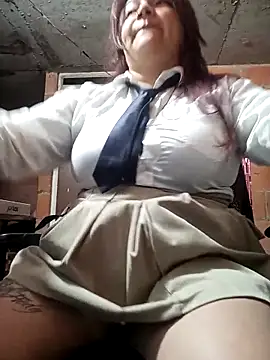 isis milove online show from 04-14-26, 09:04