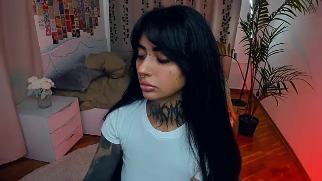 CharimgSabrina online show from 02-15-26, 07:51