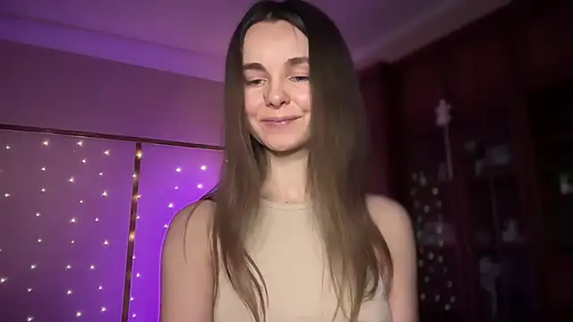 Snapshot of lanaloulou chatting on 03-23-25, 12:36 lanaloulou online show from 03-23-25, 12:36