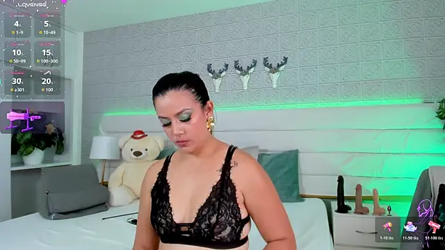 LeilaHiuston online show from 02-11-26, 08:47