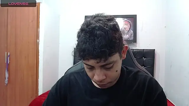 Alejandroo 22 online show from 03-15-25, 07:27