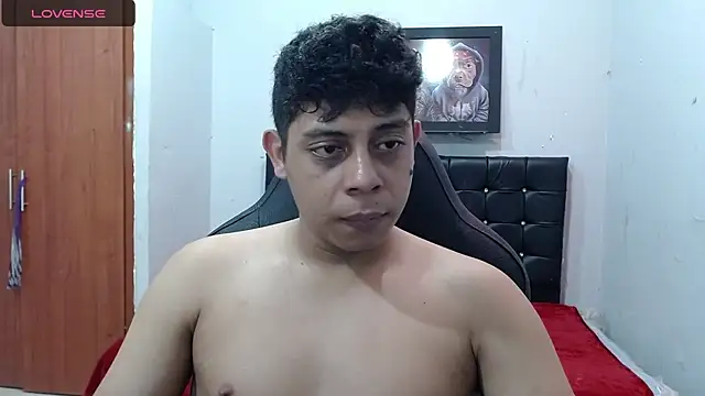Alejandroo 22 online show from 03-19-25, 08:00
