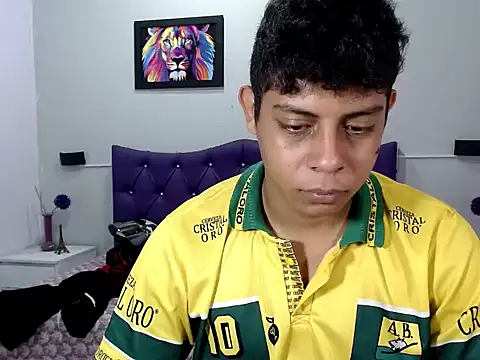 Alejandroo 22 online show from 09-30-25, 02:55