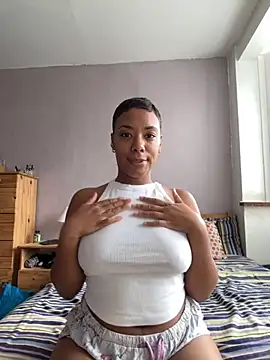 Melia Rayne online show from 10-18-25, 11:55