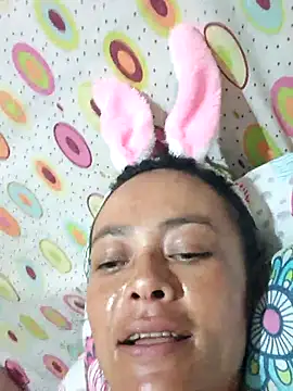 Snapshot of sarayulith chatting on 11-18-25, 05:06 sarayulith online show from 11-18-25, 05:06