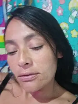 Snapshot of sarayulith chatting on 07-24-26, 01:03 sarayulith online show from 07-24-26, 01:03
