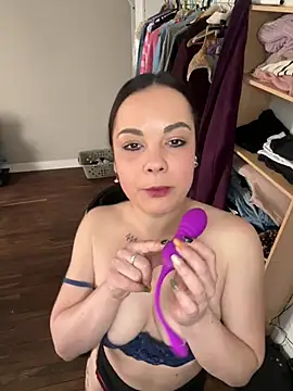 Biana Fernan online show from 03-15-25, 02:01