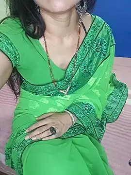 Snapshot of Cute-Zarina chatting on 10-20-25, 05:46 Cute-Zarina online show from 10-20-25, 05:46