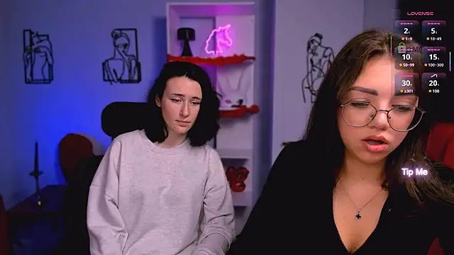 Snapshot of kiki_swan chatting on 03-21-25, 11:01 kiki swan online show from 03-21-25, 11:01