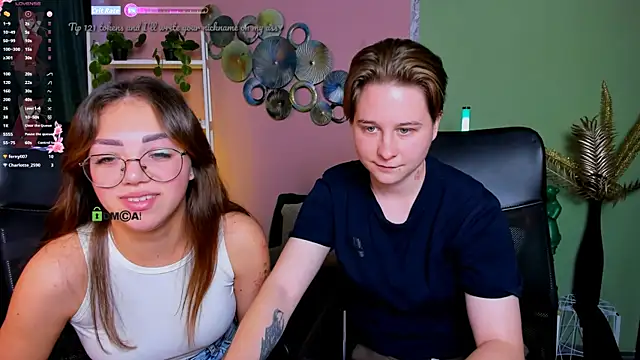 Snapshot of kiki_swan chatting on 10-07-25, 06:54 kiki swan online show from 10-07-25, 06:54