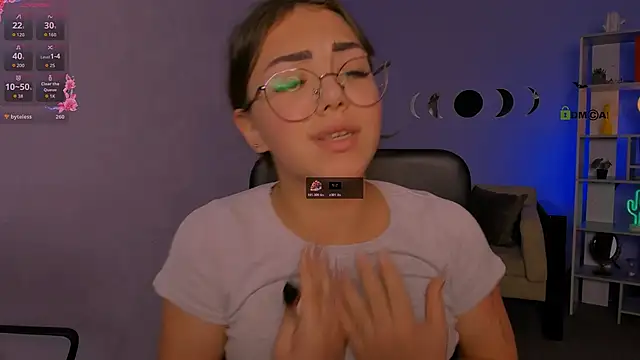 Snapshot of kiki_swan chatting on 11-05-25, 10:48 kiki swan online show from 11-05-25, 10:48