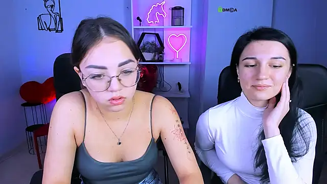 Snapshot of kiki_swan chatting on 11-13-25, 07:40 kiki swan online show from 11-13-25, 07:40