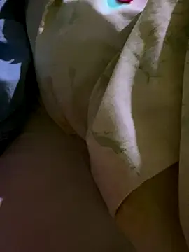 Snapshot of UproseOval chatting on 09-12-25, 08:31 UproseOval online show from 09-12-25, 08:31