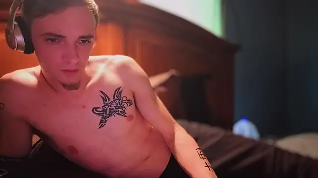 Ilovepussy1911 online show from 04-08-26, 03:34