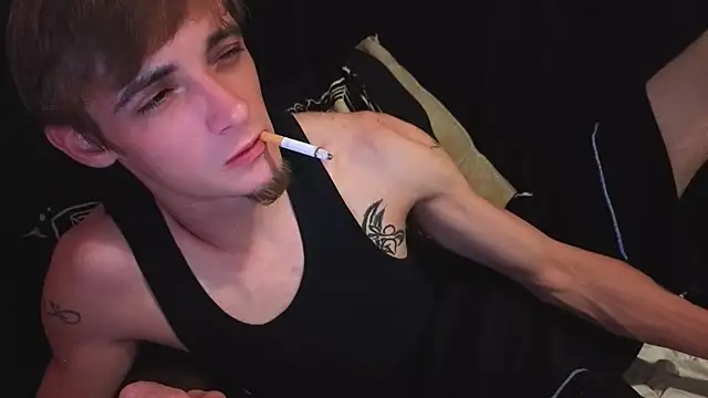 Snapshot of Ilovepussy1911 chatting on 06-15-26, 06:32 Ilovepussy1911 online show from 06-15-26, 06:32