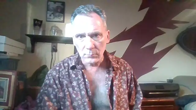 Snapshot of HunkofRock chatting on 10-03-25, 11:51 HunkofRock online show from 10-03-25, 11:51