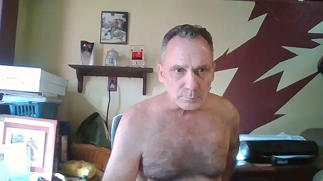 Snapshot of HunkofRock chatting on 10-30-25, 02:51 HunkofRock online show from 10-30-25, 02:51