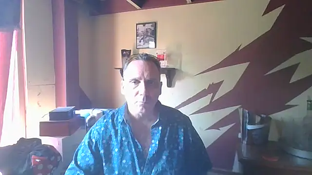Snapshot of HunkofRock chatting on 06-26-26, 03:27 HunkofRock online show from 06-26-26, 03:27