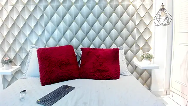 Hanna Kupper online show from 03-11-25, 10:20