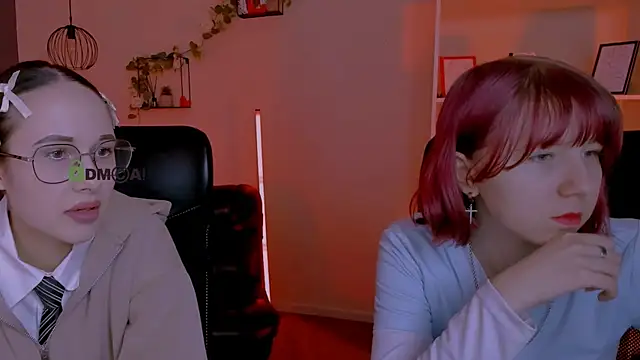 mona cloud online show from 04-26-26, 07:33