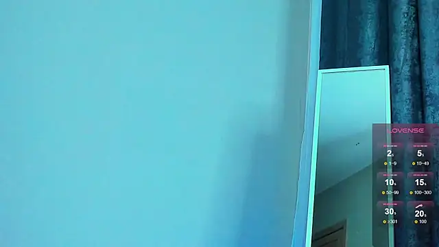 Snapshot of Coraline_Beldam chatting on 03-13-25, 09:16 Coraline Beldam online show from 03-13-25, 09:16