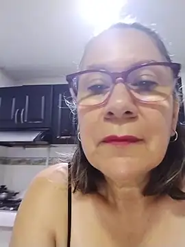 Snapshot of victoria_wayne chatting on 06-10-26, 10:25 victoria wayne online show from 06-10-26, 10:25