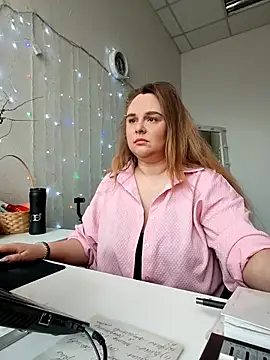 Juicy PeachLux online show from 05-01-26, 07:24