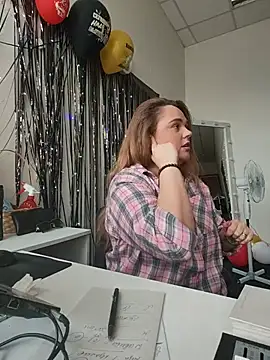 Juicy PeachLux online show from 06-05-26, 06:52