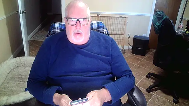 superbearboss online show from 10-31-25, 02:07