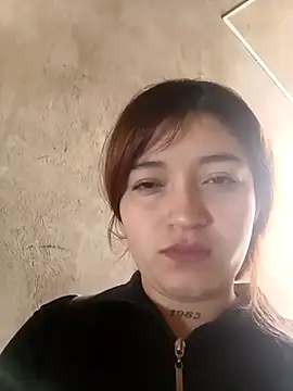 Snapshot of Karina_Leon chatting on 11-24-25, 06:07 Karina Leon online show from 11-24-25, 06:07