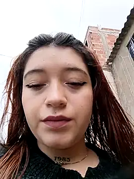 Snapshot of Karina_Leon chatting on 12-05-25, 05:31 Karina Leon online show from 12-05-25, 05:31