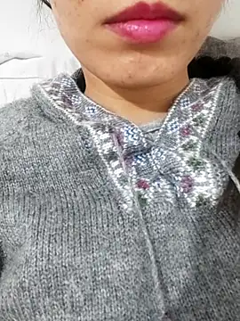 saraaxx1 online show from 03-12-26, 02:45