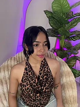  Emily Thompson  online show from 03-04-26, 10:49