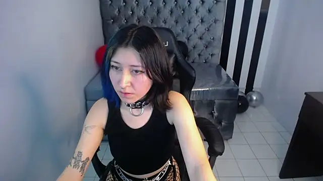 Snapshot of lissacatty_t chatting on 03-19-25, 10:09 lissacatty t online show from 03-19-25, 10:09