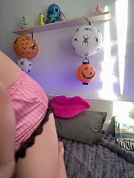 MiraLuccian online show from 10-15-25, 02:06