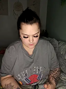 Saucy-Serenity online show from 03-29-26, 02:33