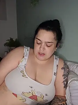 Snapshot of Saucy-Serenity chatting on 06-21-26, 10:12 Saucy-Serenity online show from 06-21-26, 10:12