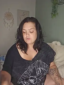 Snapshot of Saucy-Serenity chatting on 07-19-26, 06:55 Saucy-Serenity online show from 07-19-26, 06:55