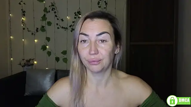 Snapshot of Kiss_julli88I chatting on 11-24-25, 06:29 Kiss julli88I online show from 11-24-25, 06:29