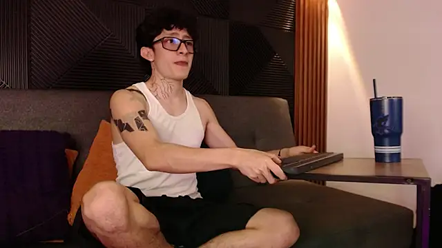 troy rouge online show from 03-10-25, 08:01