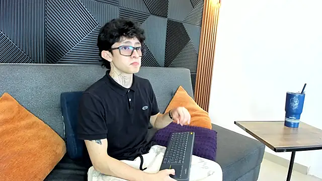 troy rouge online show from 03-15-25, 07:05