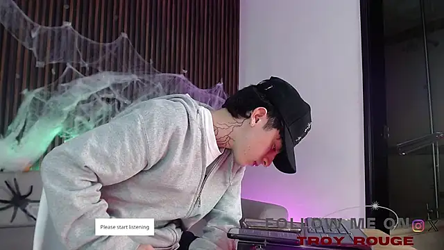 troy rouge online show from 10-22-25, 07:35