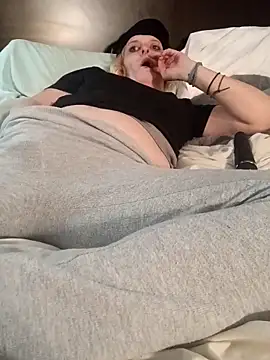 KITTYBOOBOOFUXX online show from 11-26-25, 12:33