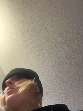 KITTYBOOBOOFUXX online show from 12-16-25, 07:13