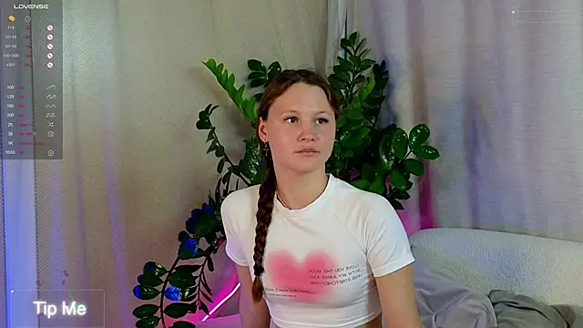 Snapshot of AmeliRoyse chatting on 09-11-25, 05:13 AmeliRoyse online show from 09-11-25, 05:13