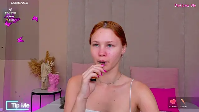 Snapshot of AmeliRoyse chatting on 11-16-25, 05:18 AmeliRoyse online show from 11-16-25, 05:18